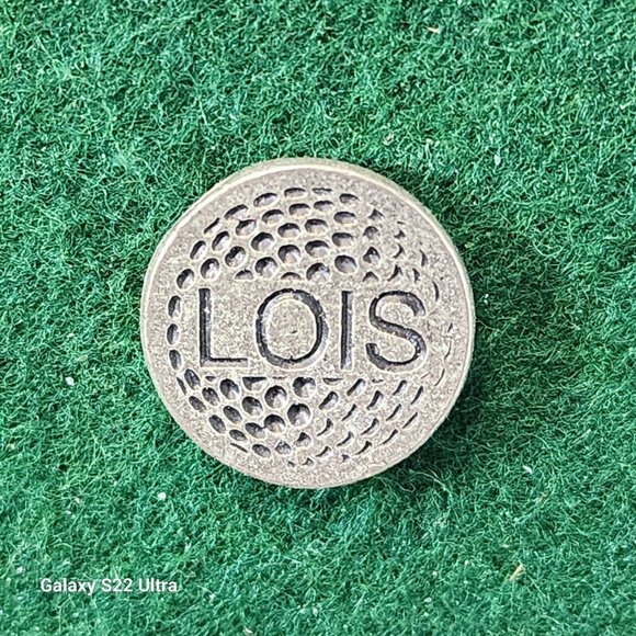 Personalized Metal Golf Ball Marker for Lois - Picture 1 of 1